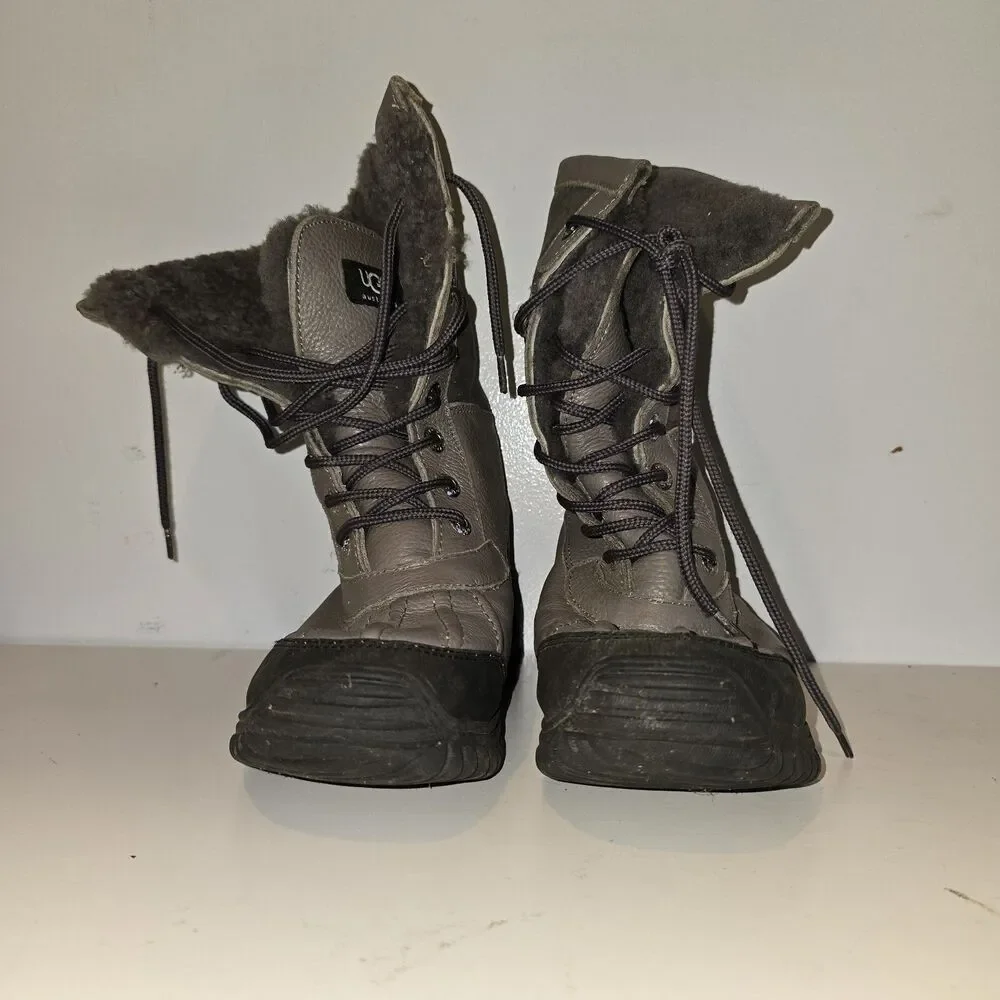 UGG Adirondack II Womens Grey Leather Sheep Boots Event VIBRAM OUTSOLES Size 5